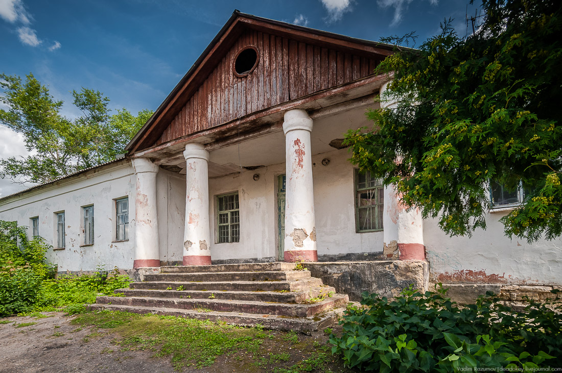 Усадебный дом Голицыных в Ламском. Фото Вадима Разумова, публикация 2017 года.